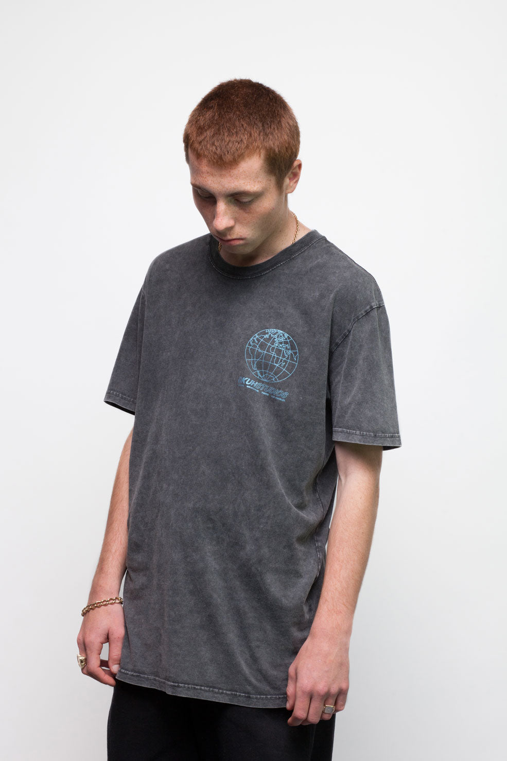 Black Acid Wash Globe T-Shirt - okuhstudios