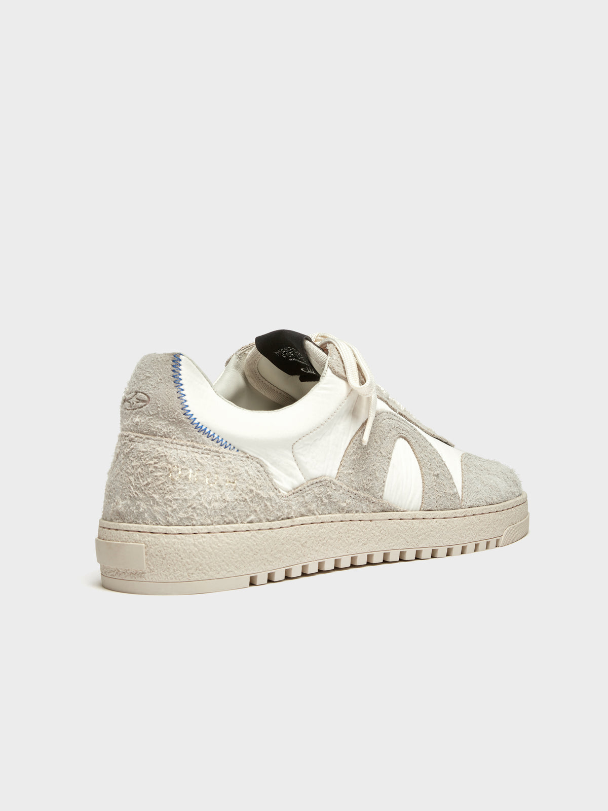 AERA SNEAKER