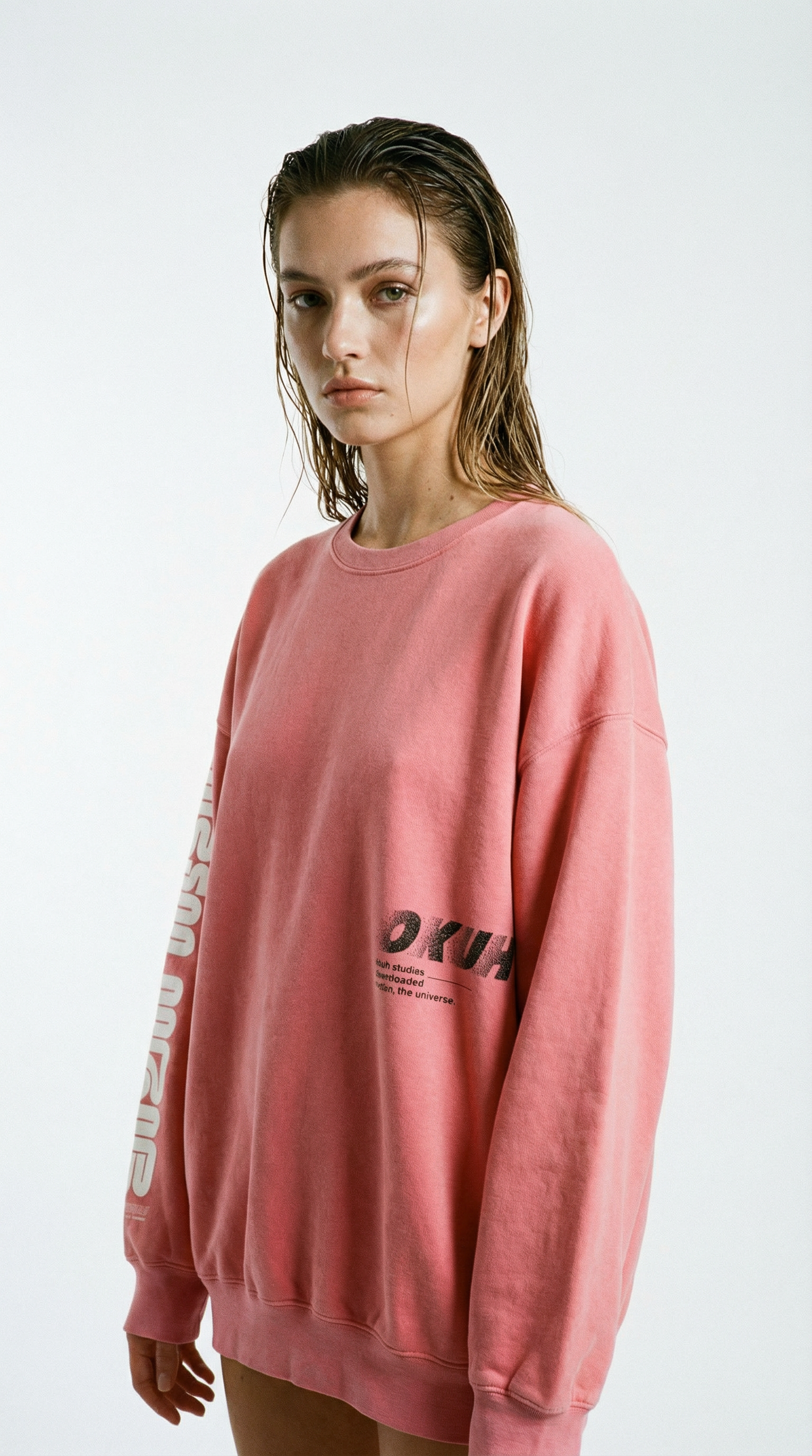 Hisaki - Coral Sweatshirt