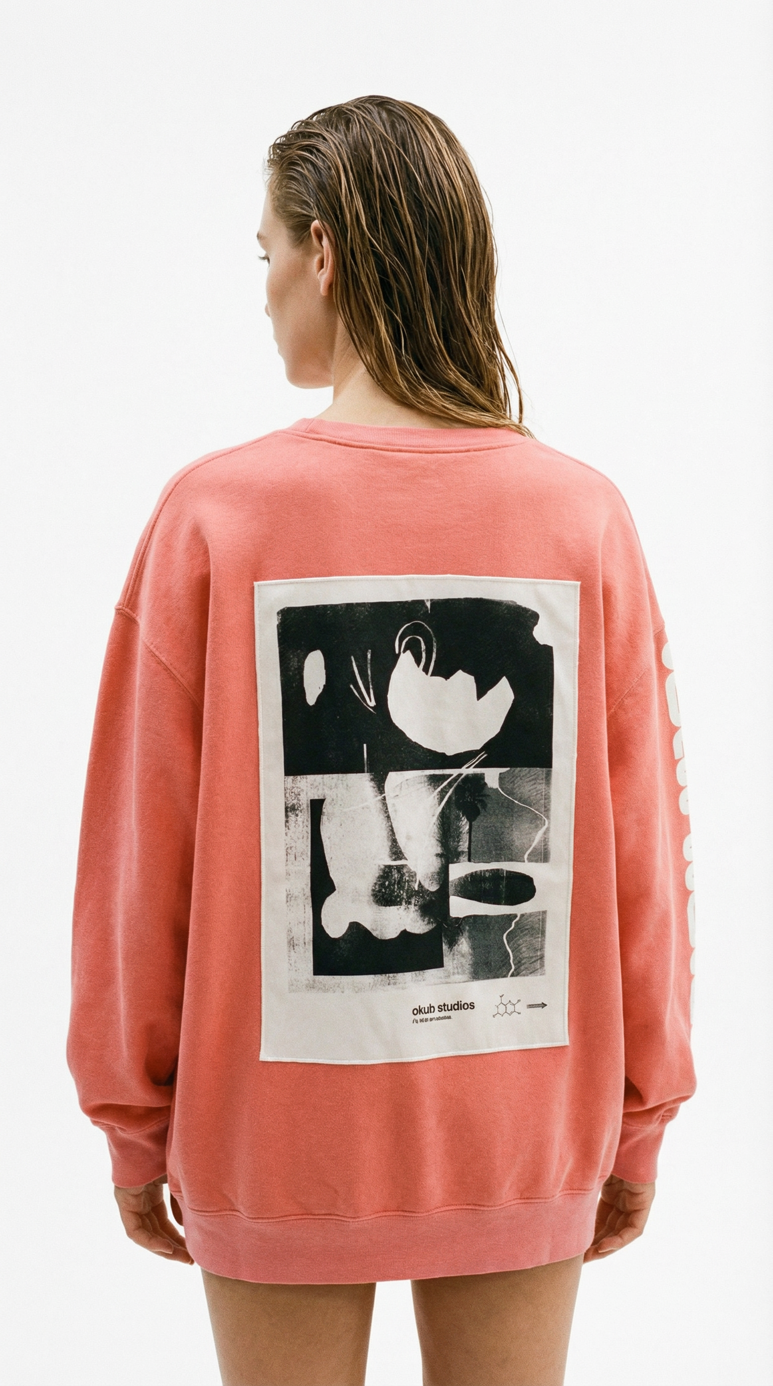 Hisaki - Coral Sweatshirt