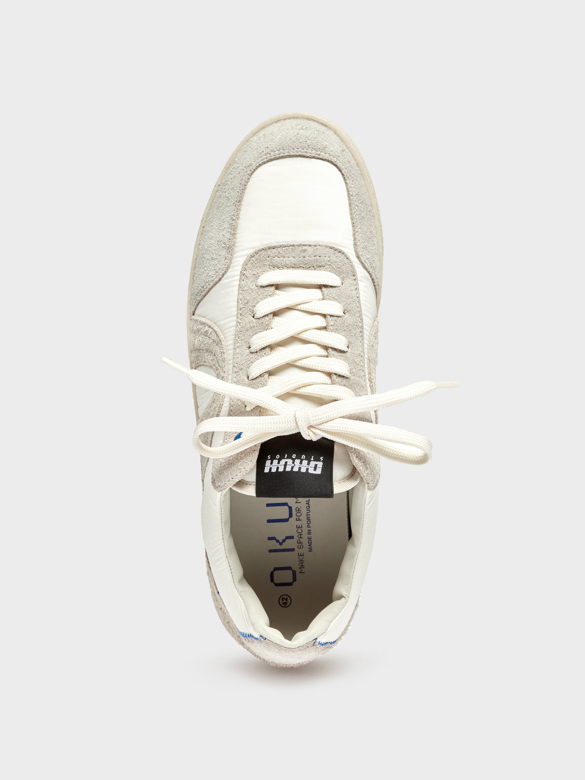 AERA SNEAKER