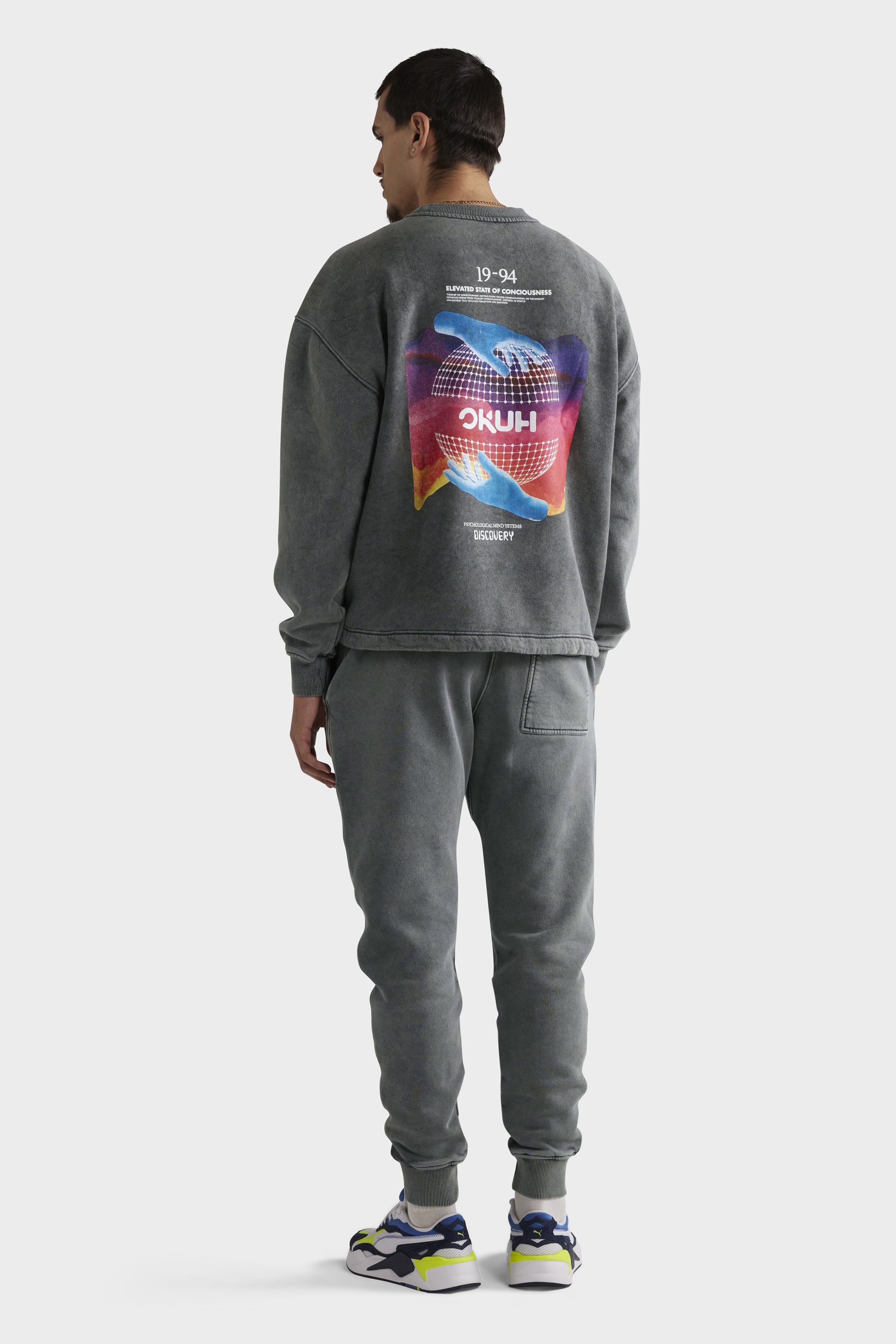 Universal Sweatshirt & Sweat Pant Set
